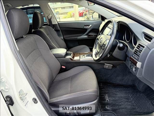 Toyota MARK X 2016-11 8245795-8