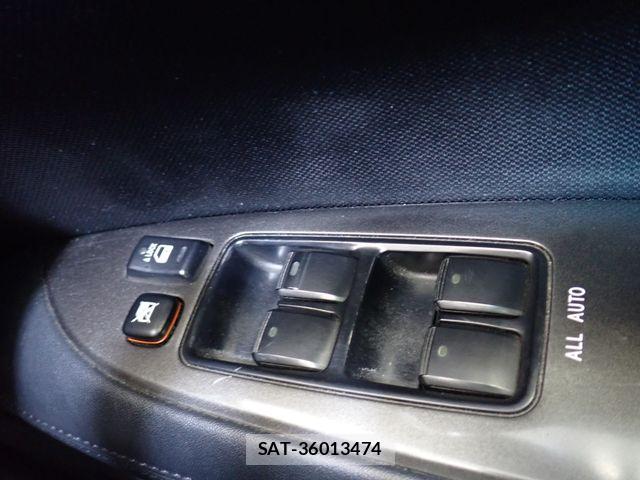 Toyota MARK X 2006-12 8245794-16