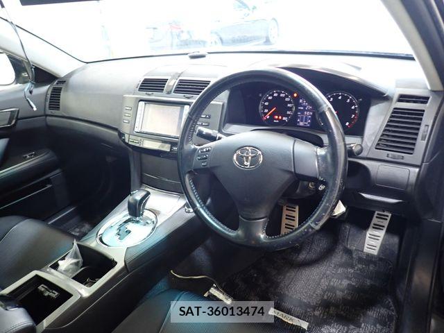 Toyota MARK X 2006-12 8245794-1