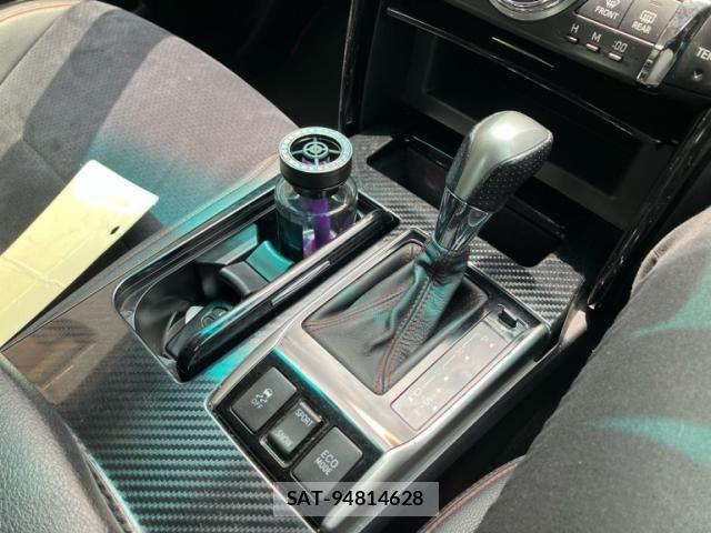 Toyota MARK X 2013-02 8245796-17