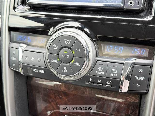 Toyota MARK X 2017-05 8315263-12