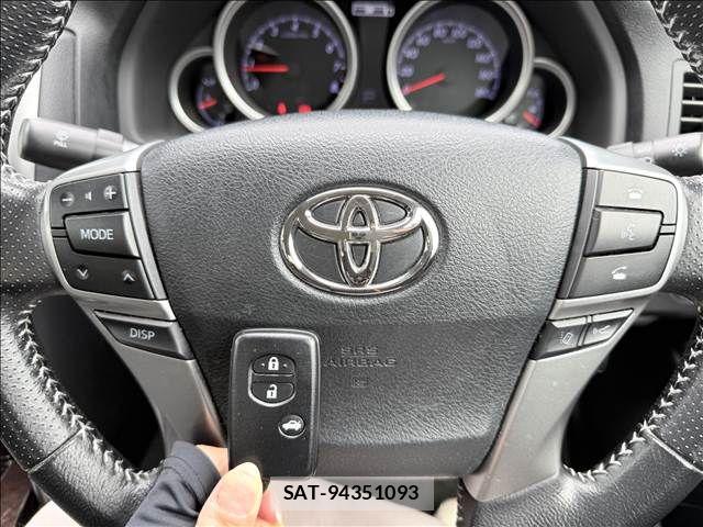 Toyota MARK X 2017-05 8315263-17