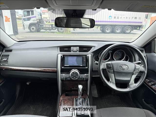 Toyota MARK X 2017-05 8315263-1