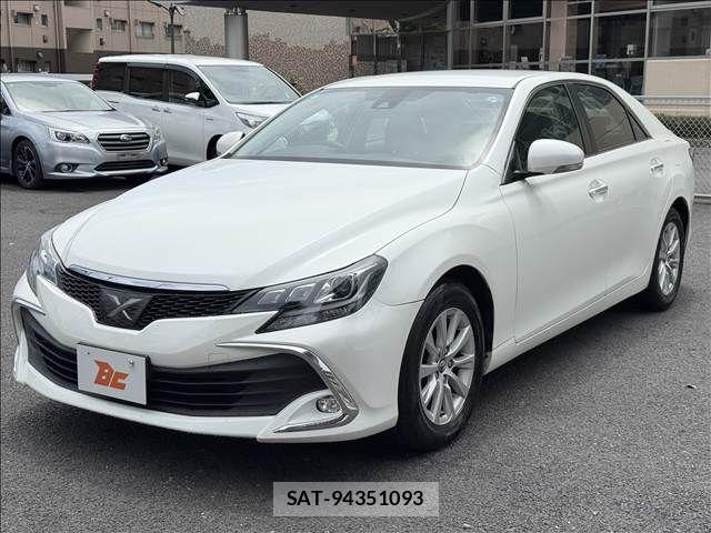 Toyota MARK X 2017-05 8315263-21