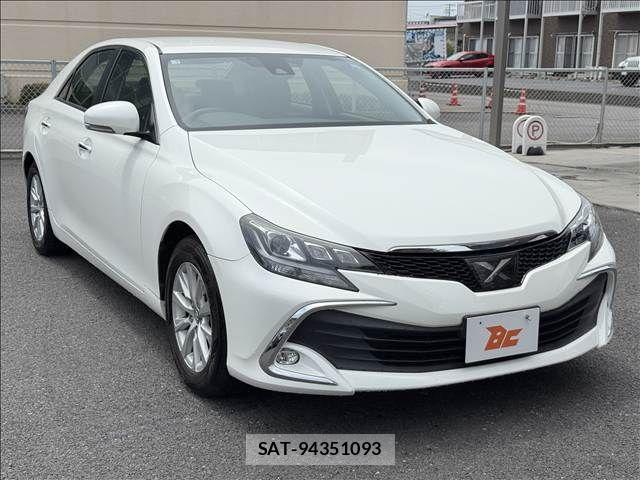 Toyota MARK X 2017-05 8315263-4