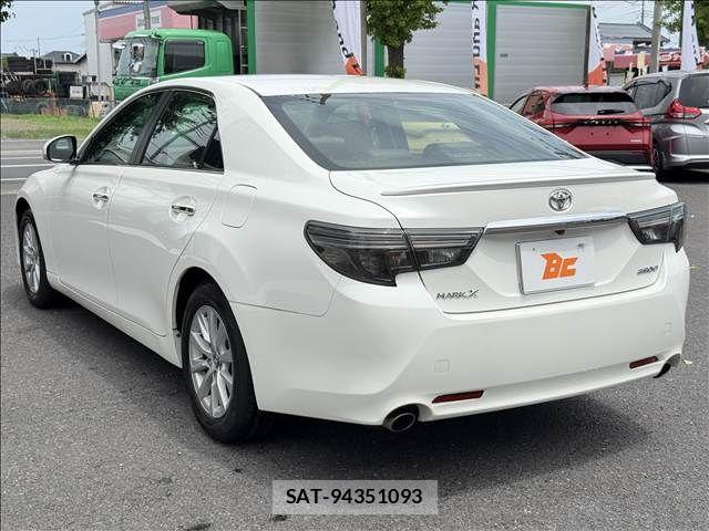 Toyota MARK X 2017-05 8315263-7