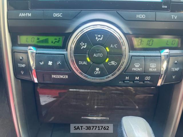 Toyota MARK X 2013-12 8315267-24