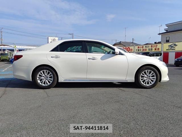 Toyota MARK X 2013-05 8315264-9