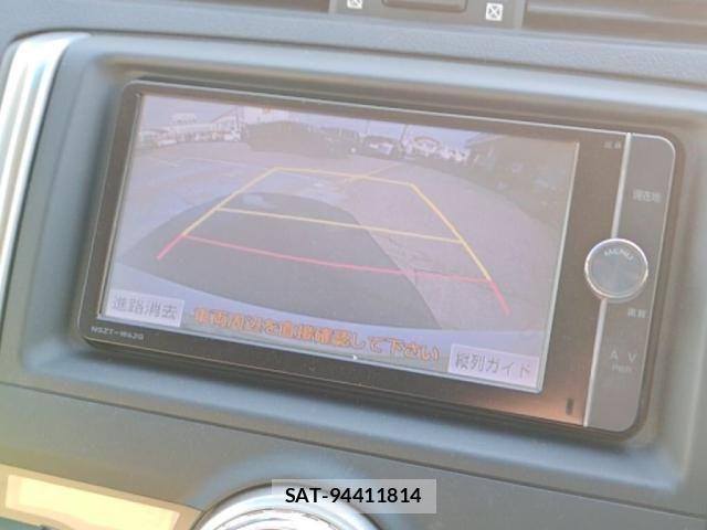 Toyota MARK X 2013-05 8315264-14