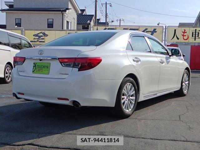 Toyota MARK X 2013-05 8315264-1