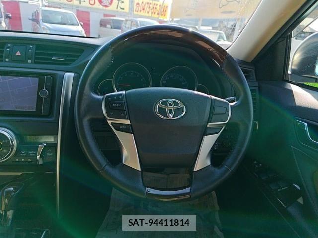 Toyota MARK X 2013-05 8315264-2