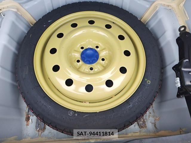 Toyota MARK X 2013-05 8315264-29