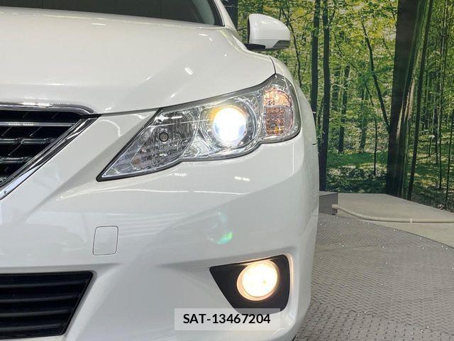Toyota MARK X 2012-03 8315265-11