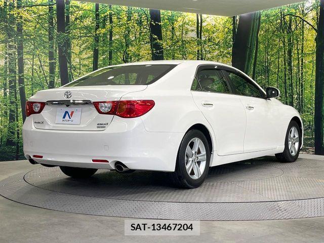 Toyota MARK X 2012-03 8315265-16