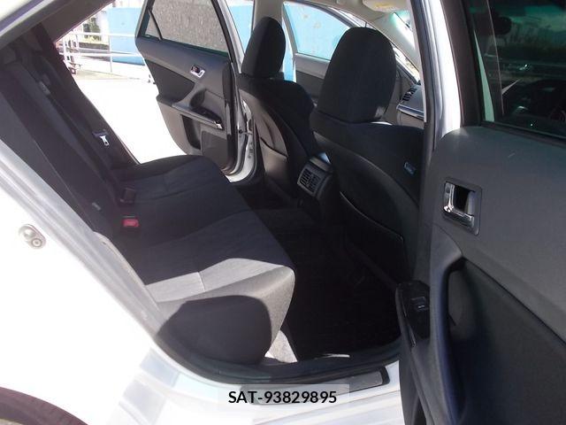 Toyota MARK X 2013-06 8336652-21