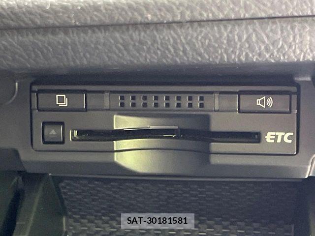 Toyota MARK X 2013-04 8354884-6