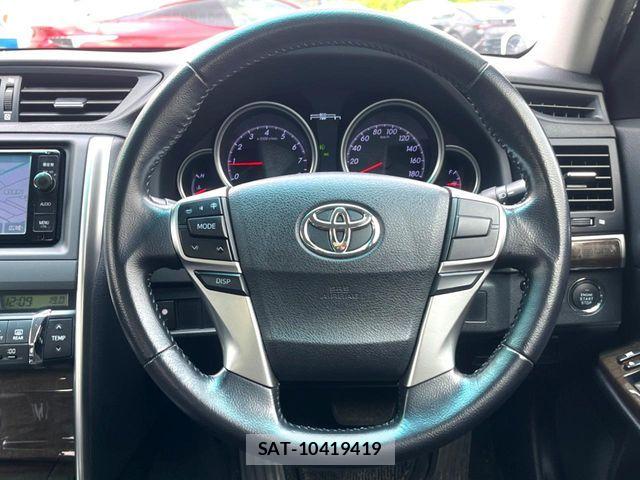 Toyota MARK X 2016-03 8354882-9