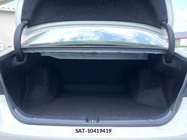 Toyota MARK X 2016-03 8354882-10