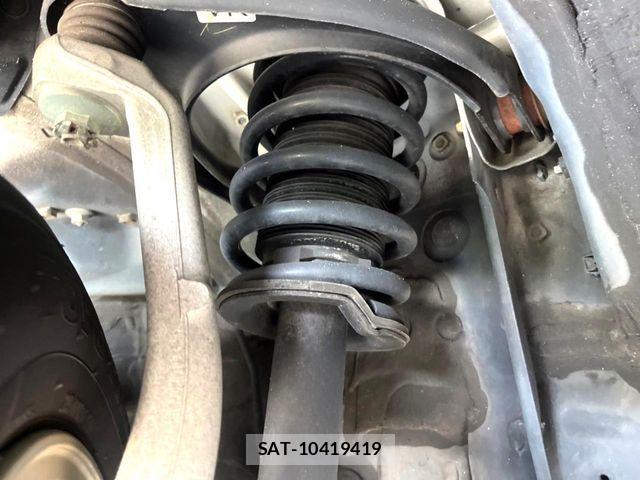 Toyota MARK X 2016-03 8354882-19