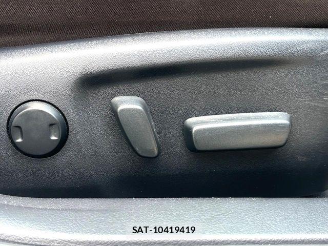 Toyota MARK X 2016-03 8354882-4