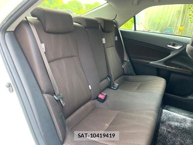Toyota MARK X 2016-03 8354882-8