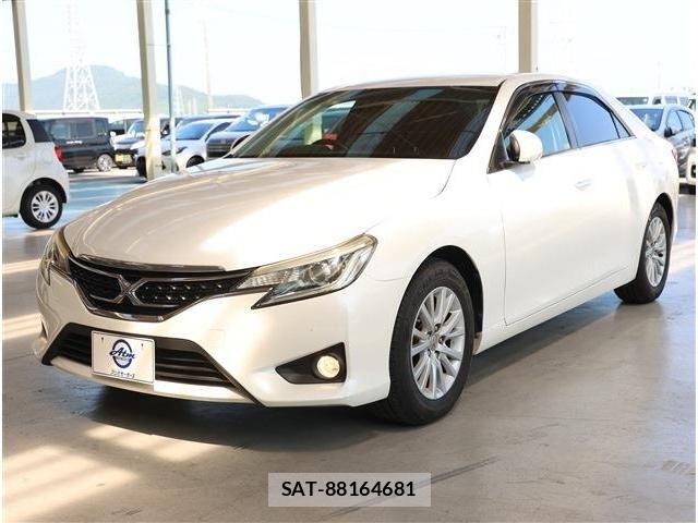 Toyota MARK X 2016-06 8354883-0