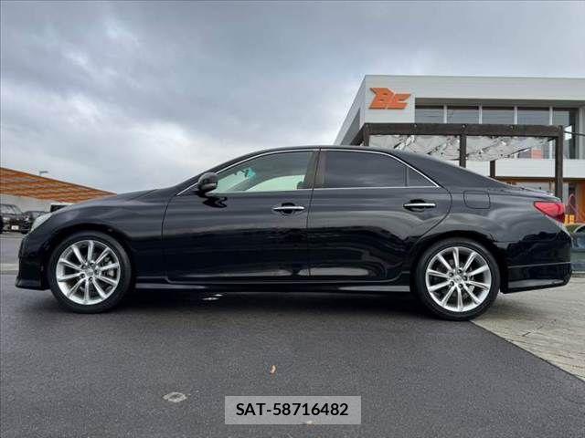Toyota MARK X 2012-03 8354886-10