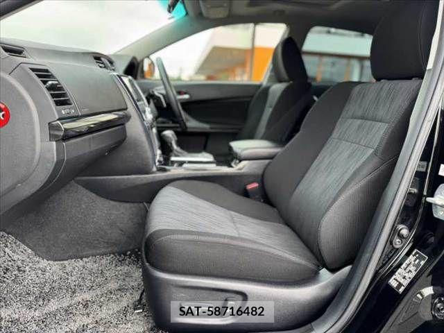 Toyota MARK X 2012-03 8354886-16