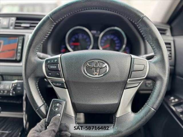 Toyota MARK X 2012-03 8354886-4