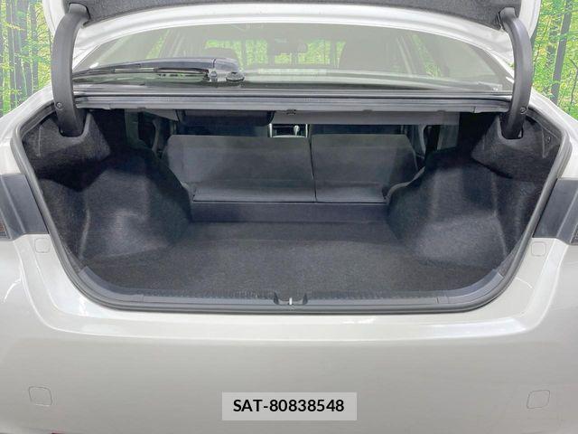 Toyota MARK X 2013-07 8366814-10