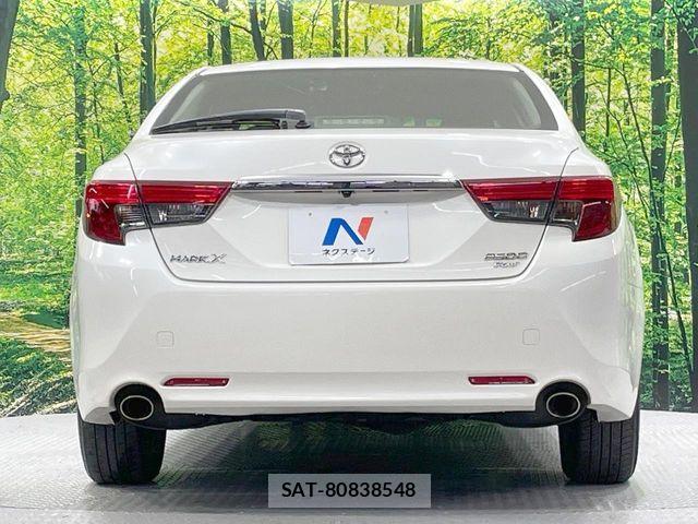 Toyota MARK X 2013-07 8366814-15