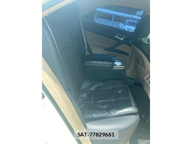 Toyota MARK X 2010-02 8366823-11