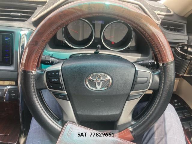 Toyota MARK X 2010-02 8366823-13