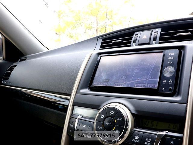 Toyota MARK X 2015-11 8366816-18