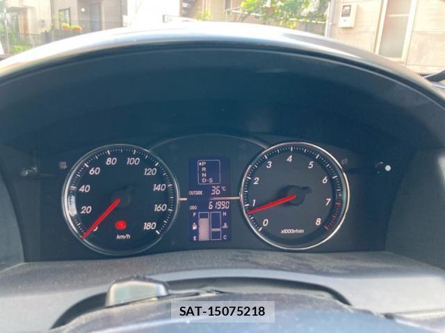 Toyota MARK X 2005-11 8366824-13