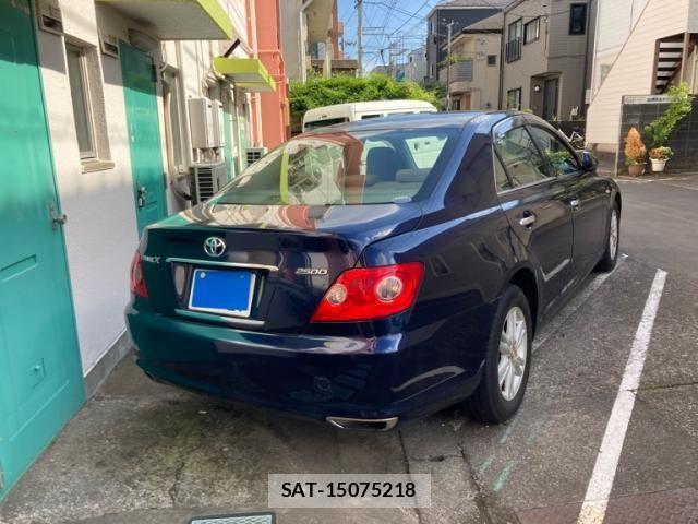 Toyota MARK X 2005-11 8366824-2