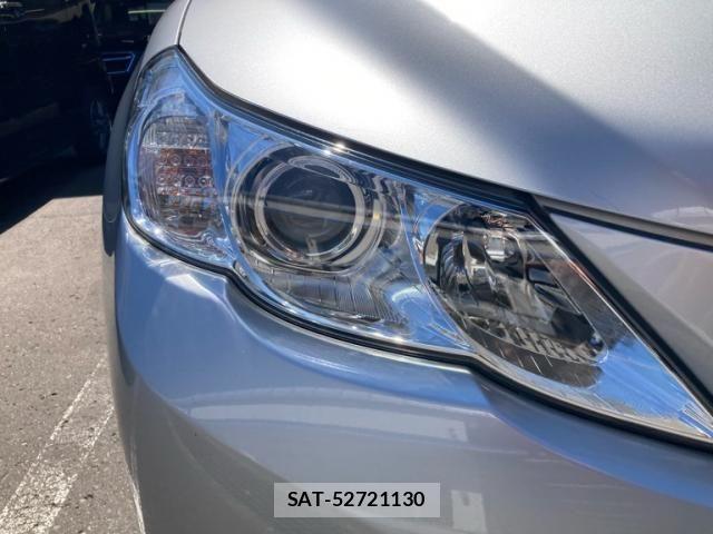 Toyota MARK X 2010-02 8366818-1