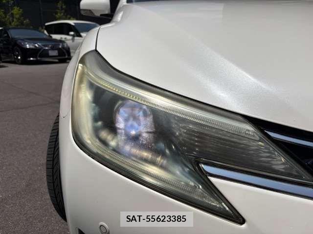 Toyota MARK X 2013-07 8366817-16