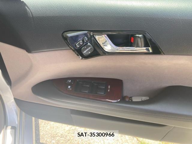 Toyota MARK X 2008-11 8371824-9