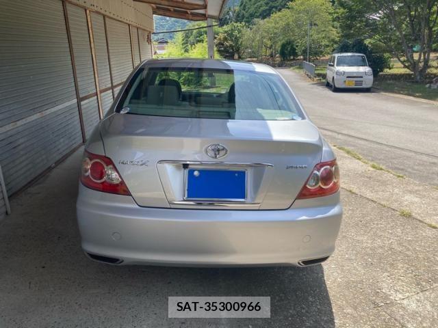 Toyota MARK X 2008-11 8371824-3