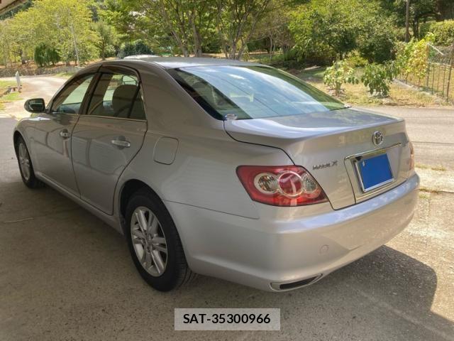 Toyota MARK X 2008-11 8371824-4