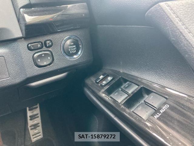 Toyota MARK X 2010-05 8371820-9
