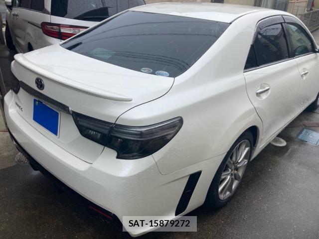 Toyota MARK X 2010-05 8371820-12