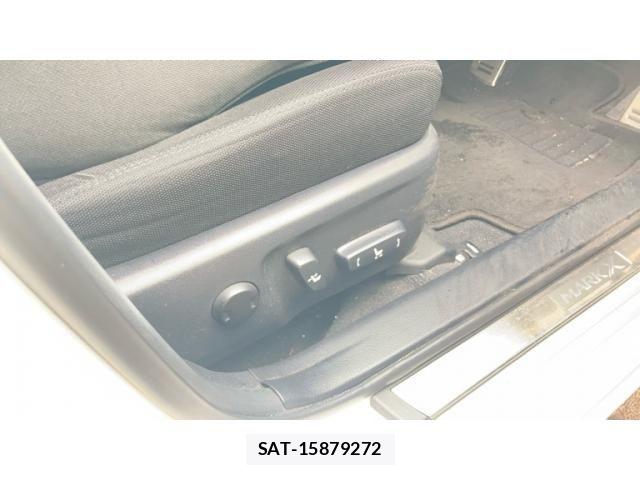 Toyota MARK X 2010-05 8371820-15