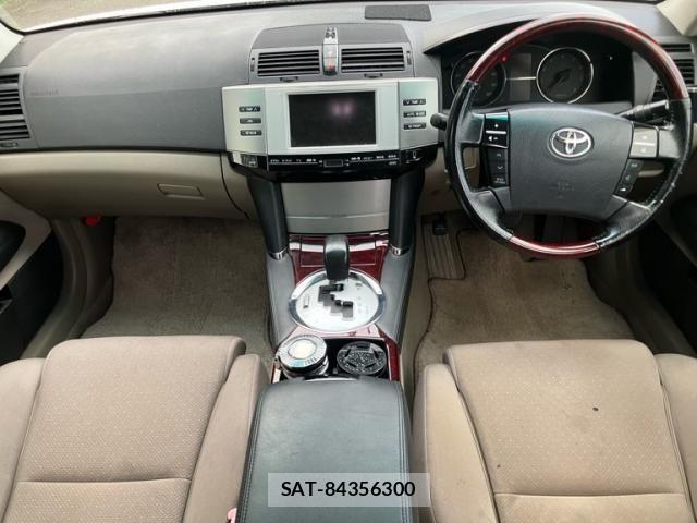 Toyota MARK X 2005-05 8413400-12