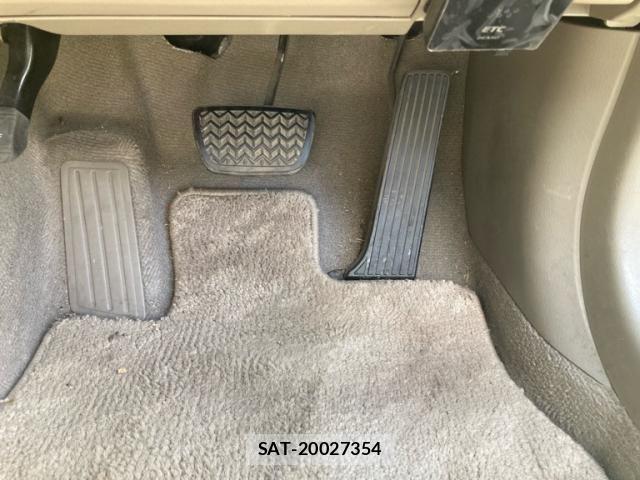 Toyota MARK X 2007-07 8457849-19