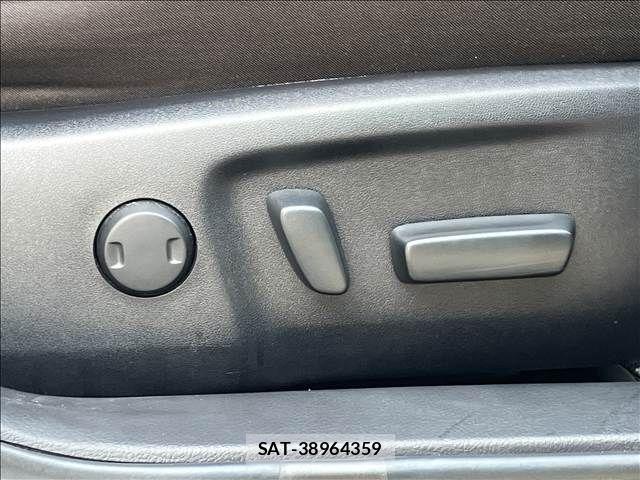 Toyota MARK X 2013-07 8485671-6