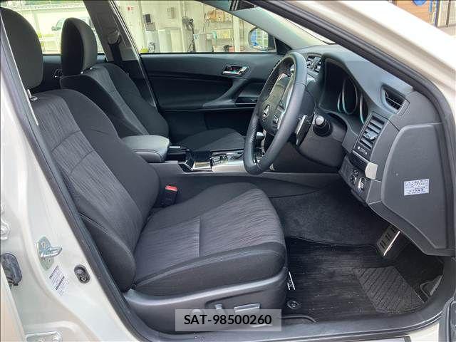 Toyota MARK X 2013-07 8485672-10