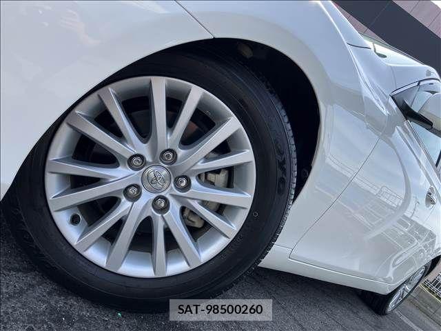 Toyota MARK X 2013-07 8485672-18