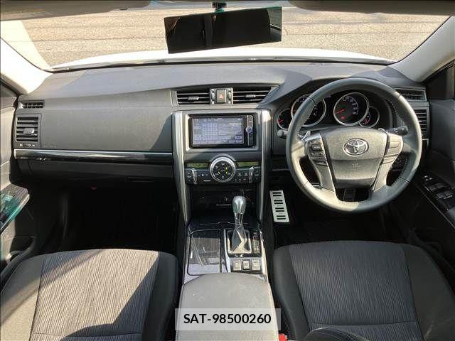 Toyota MARK X 2013-07 8485672-1